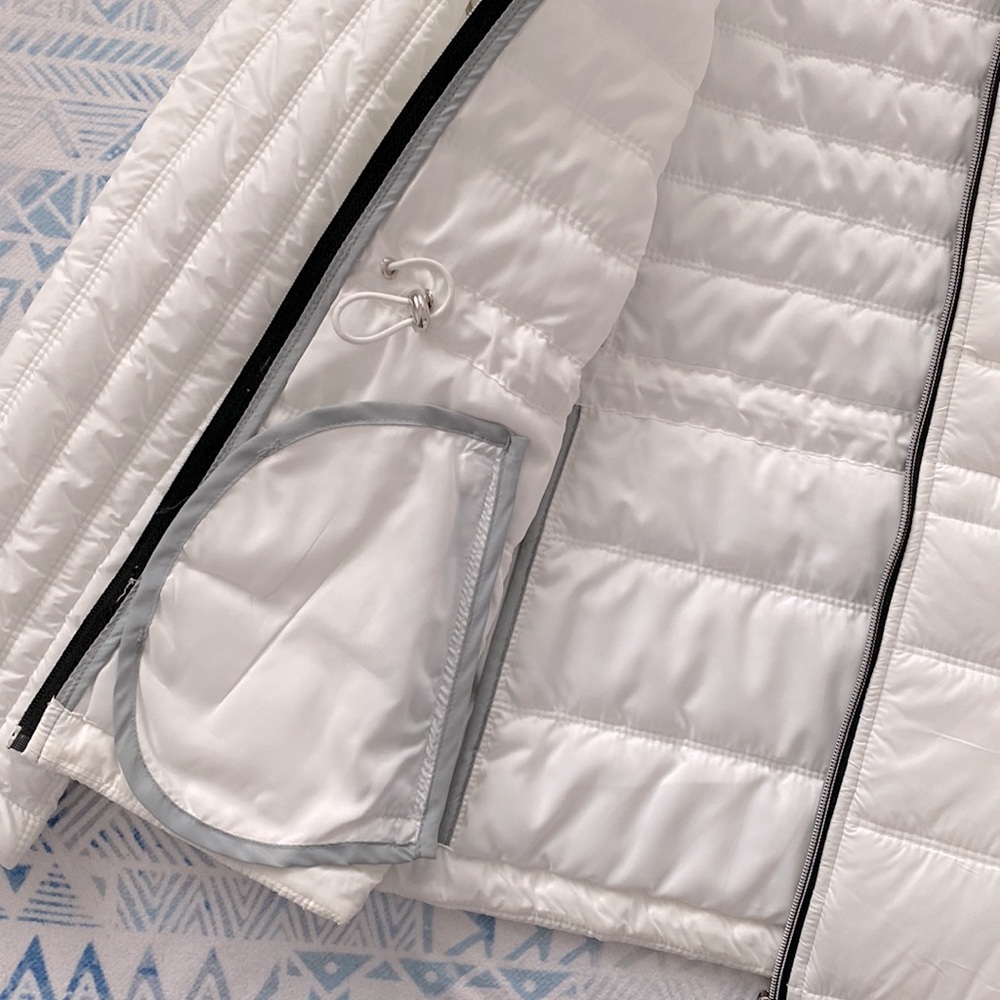 🌟Guess White Quilted Puffer Jacket🌟 - Picture 5 of 7